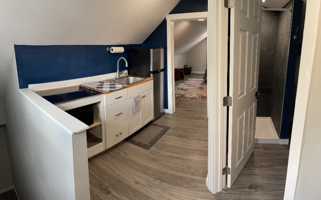 Foto del edificio - 708 11th Ave W