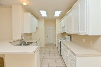 Building Photo - 16827 Bellmoor Ln