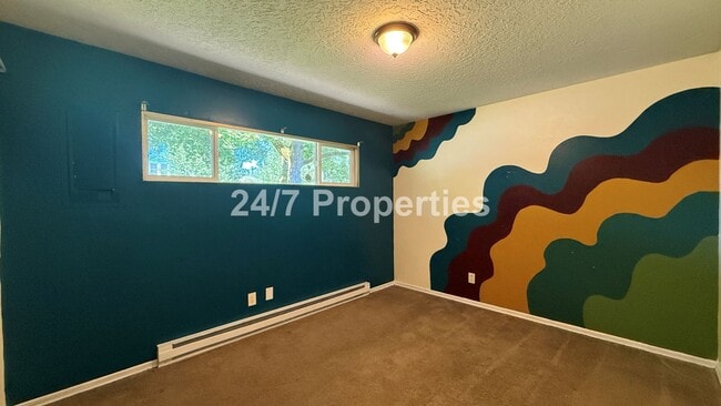 Building Photo - 2024-910MF