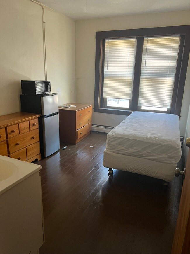 Photo - 248-262 Middlesex St Apartment