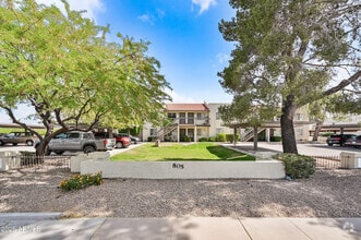 Building Photo - 805 E Townley Ave
