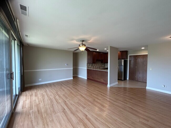 Foto del edificio - 6020 Oakwood Dr