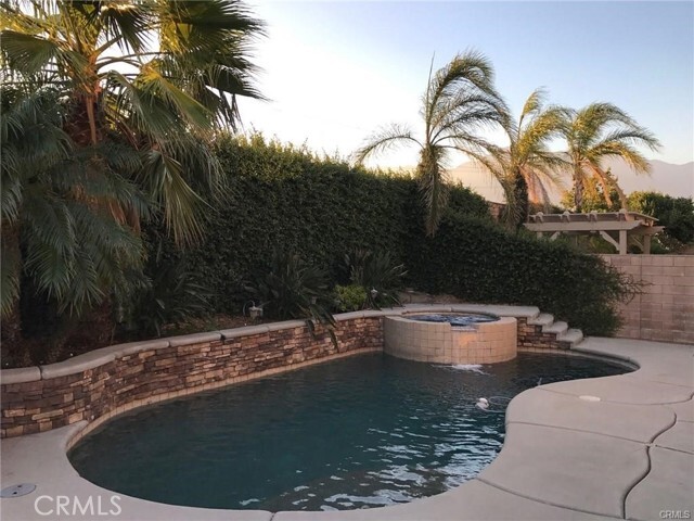 Building Photo - 7602 Pineridge Pl