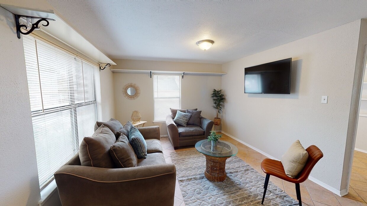 Photo - 14102 N Hills Village Dr House