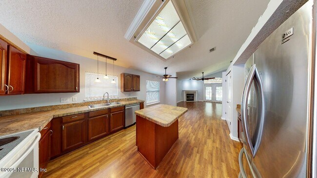 Building Photo - 12107 Livery Dr