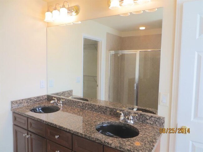 Building Photo - 11045 Brunson Dr