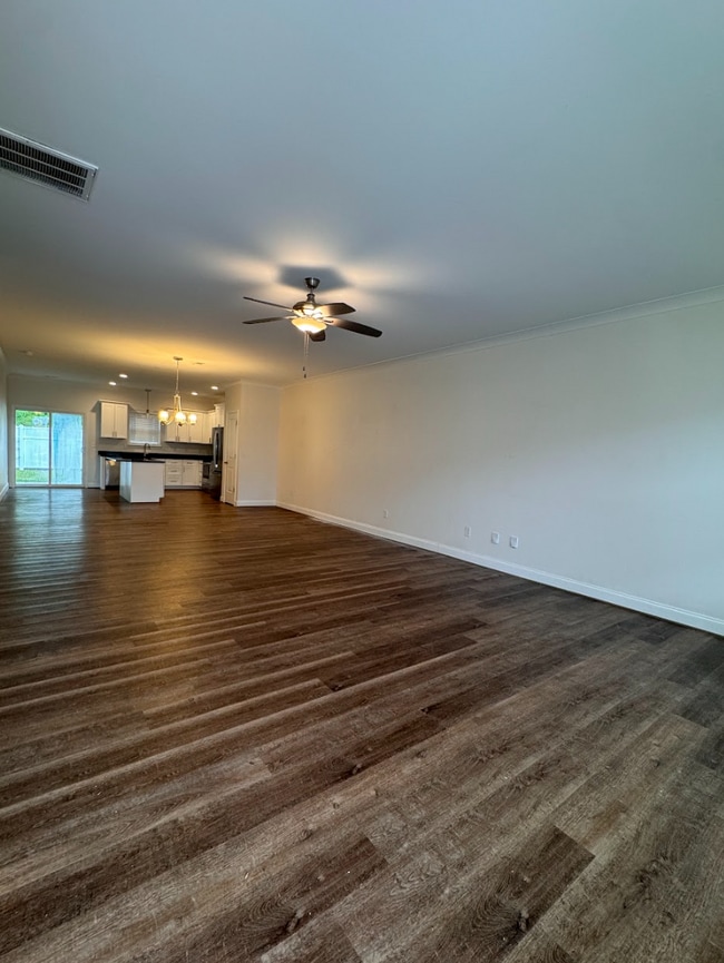 Photo - SIX BEDROOMS IN TRAVELERS REST?! YES, YOU READ THAT RIGHT! Apartment