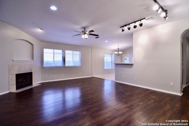Building Photo - 10707 Tiger Chase