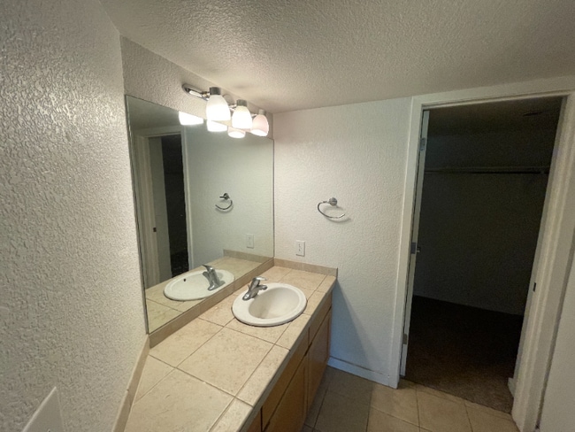 Photo - 2830 E College Ave Apartment