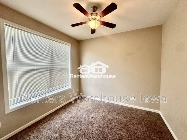 Building Photo - 505 S Granite Way
