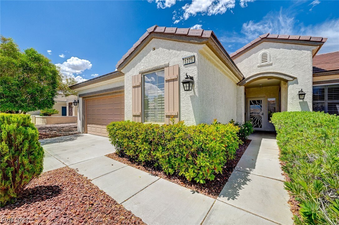 Primary Photo - 1771 Sebring Hills Dr