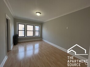 Building Photo - 5451 S Cornell Ave