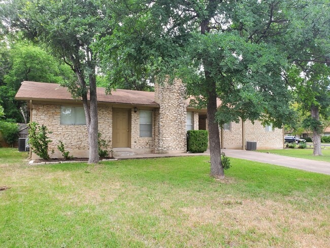 Building Photo - 7102 Dan-Jean Dr