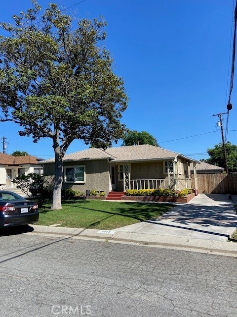 Primary Photo - 8908 Maryknoll Ave