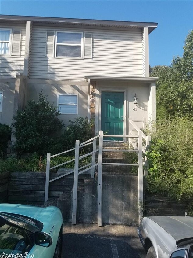 42 Edgehill Cove, Maumelle, AR 72113 Condo for Rent in Maumelle, AR