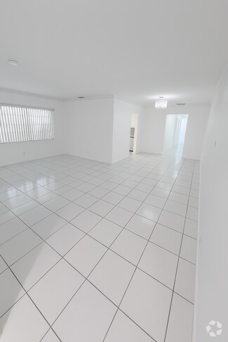 Building Photo - 3716-3718-3718 Polk St