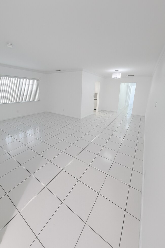 Building Photo - 3716-3718-3718 Polk St