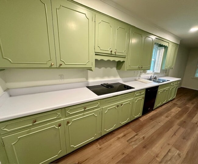 Foto del edificio - Renovated 5BR Home Minutes from Downtown Columbia | Two Full Kitchens + Fenced Yard ~ Available M...