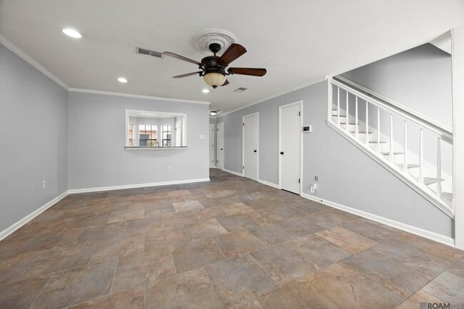 Building Photo - 9817 Siegen Ln