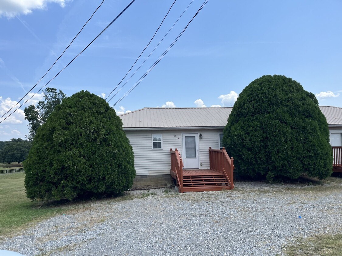 Foto principal - 7129 Deer Ridge Rd
