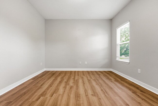 Building Photo - Stunning 4-Bed Frederick Home with Office, Beautiful Finishes, Large Yard, and Massive Storage Sp...
