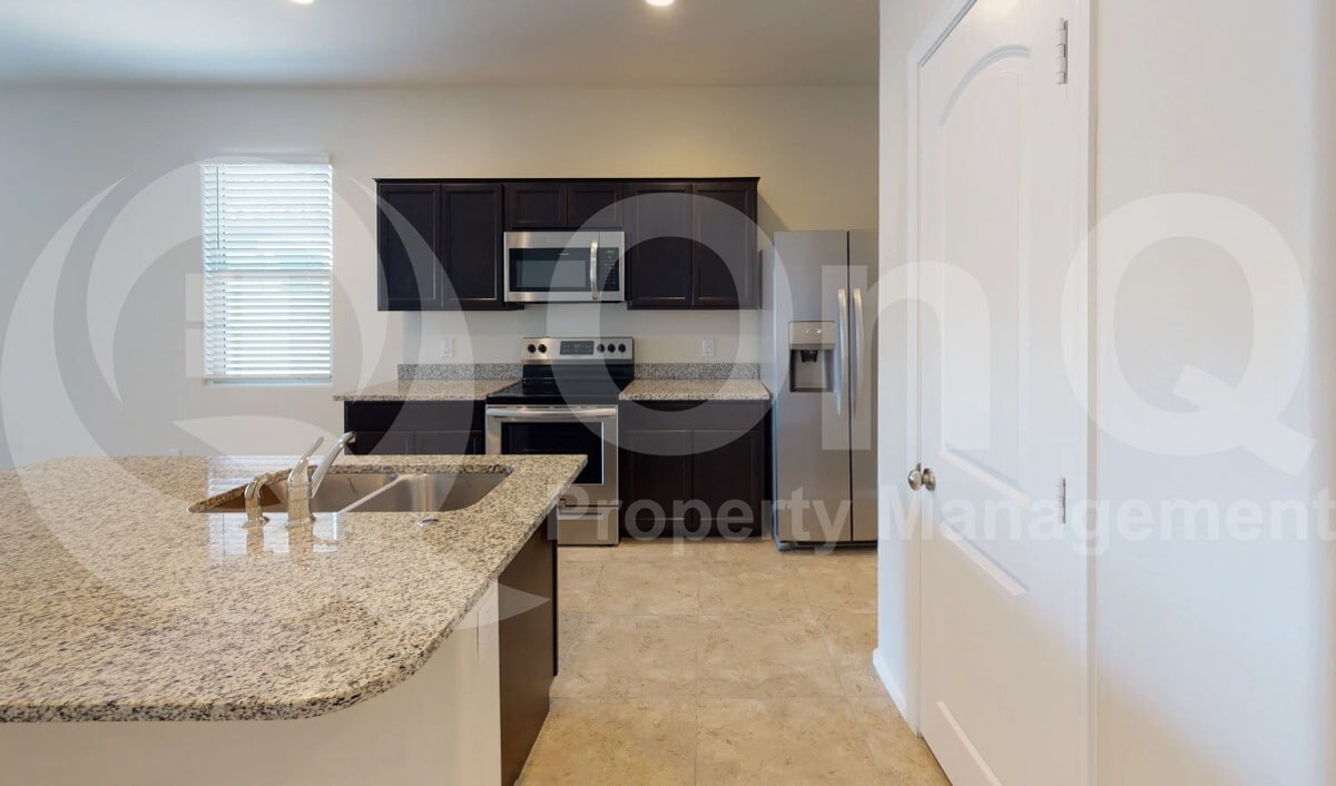 Building Photo - 17916 N Pietra Dr