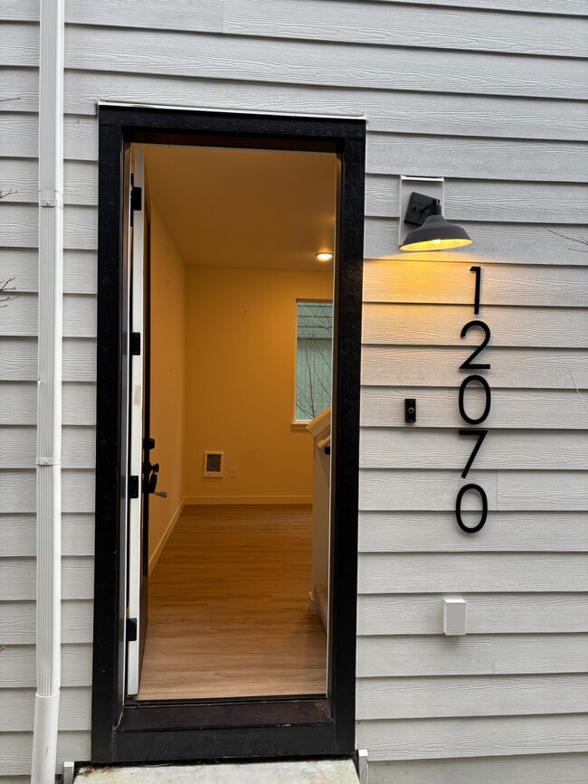 Foto del edificio - 12070 SE Pine St