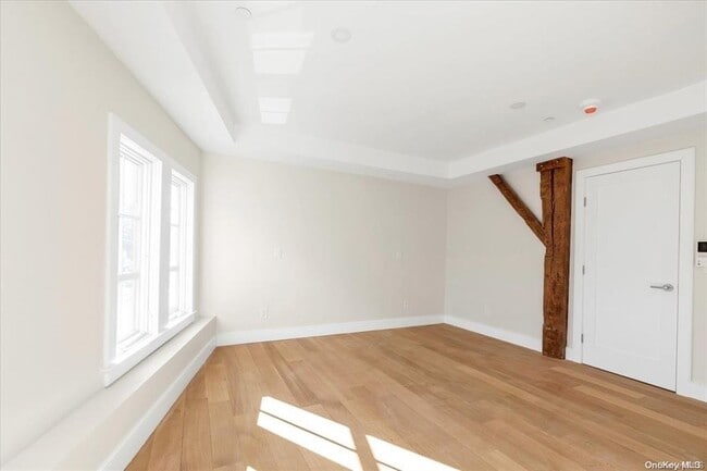 Building Photo - 108 South St