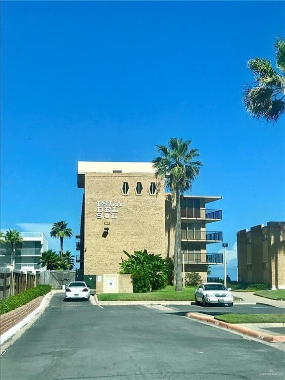 Building Photo - 600 Padre Blvd