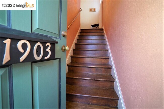 Building Photo - 1903 Harmon St