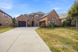 Building Photo - 312 Paluxy Dr