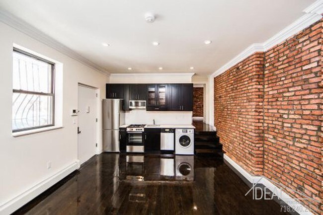 Building Photo - 337 Keap St