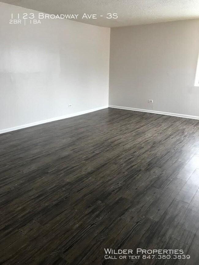 Building Photo - 2 bedroom in North Chicago IL 60064