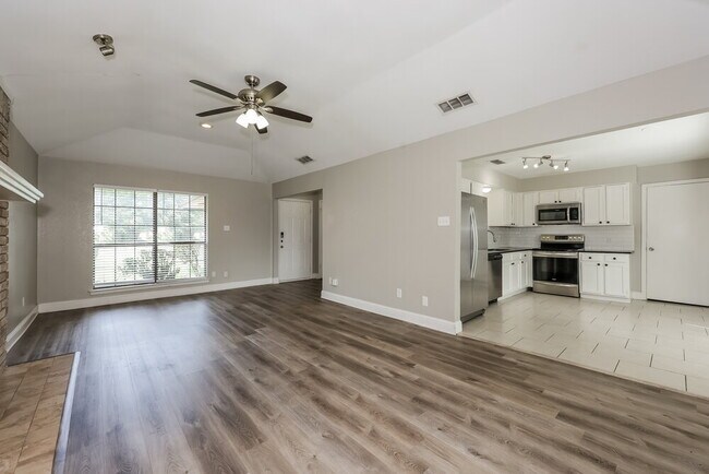 Foto del edificio - 7051 S Meadow Dr E