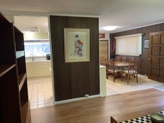 Foto del edificio - Kaneohe - 3 bedroom, 2 bath and 2 car carport