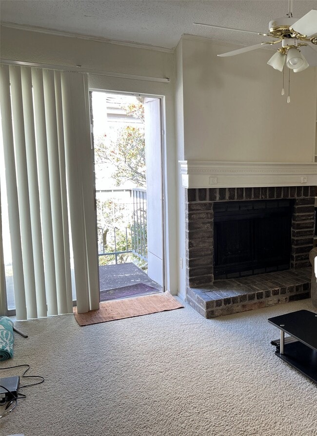 Foto del edificio - 7950 N Stadium Dr