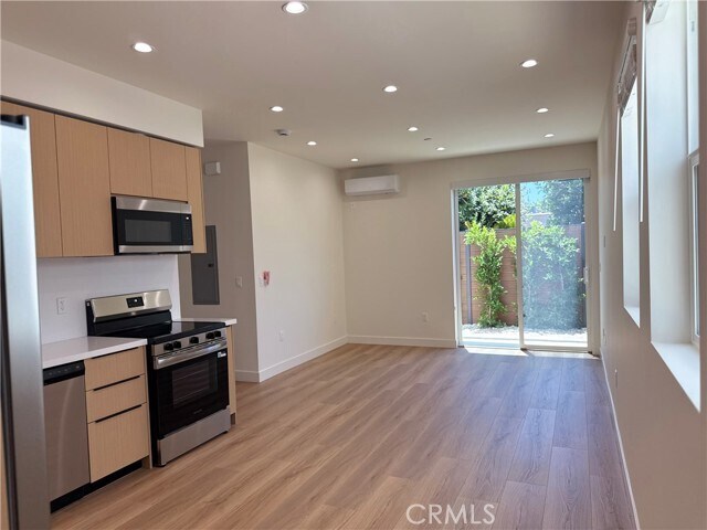Foto del edificio - 4121 Lafayette Pl
