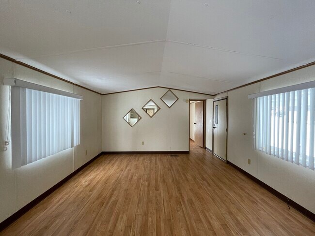 Foto del edificio - 7323 Academy St