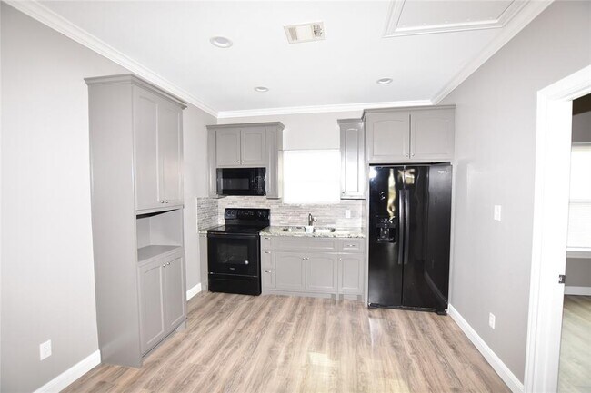 Foto del edificio - 5907 Miller Wilson Rd