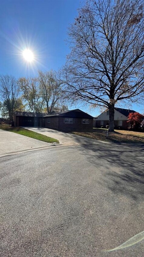 Primary Photo - 2207 Iron Leige Ct