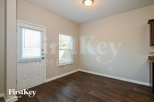 Foto del edificio - 14281 Bridgeview Ln