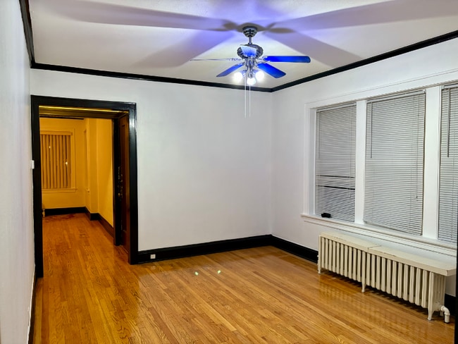 Building Photo - 5355 W Windsor Ave