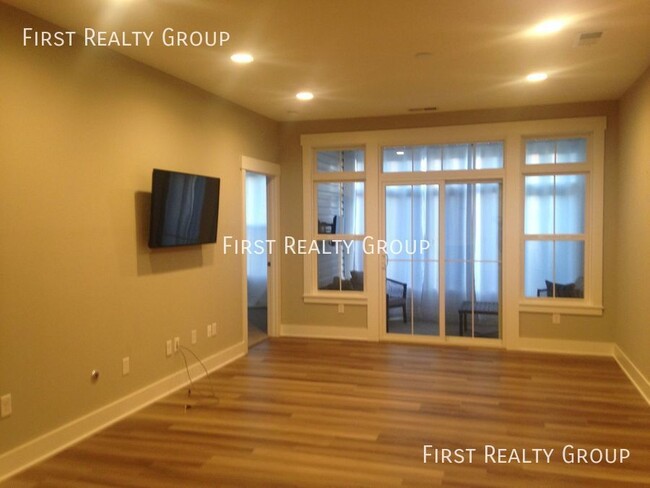 Foto del edificio - 4471 Cottage Park Dr