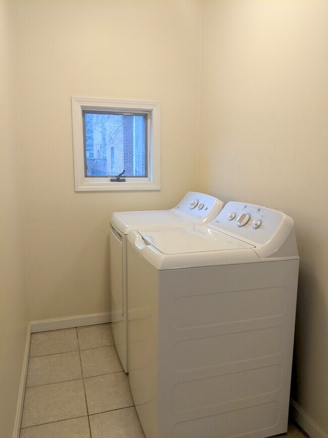 Foto del edificio - 83 Yorktown St