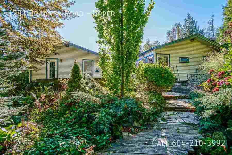 Primary Photo - Upper Home on Acreage