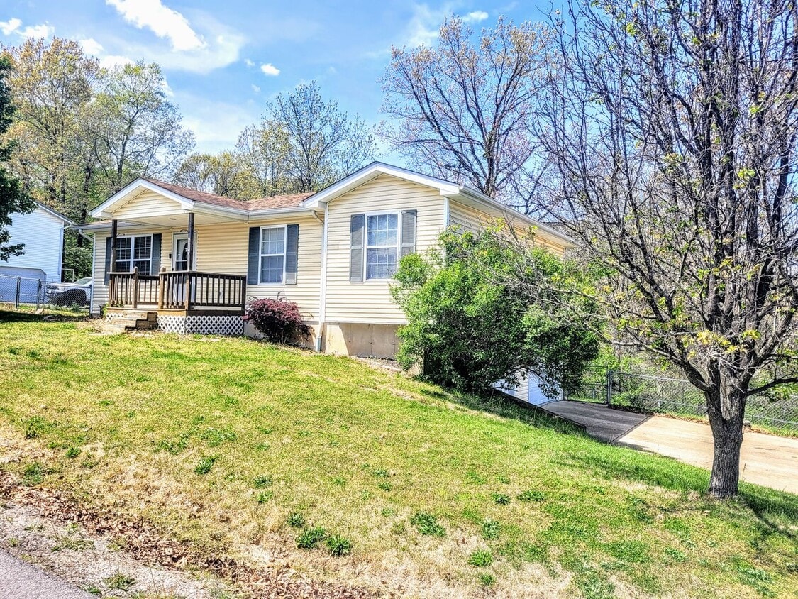 Primary Photo - Home near FLW!
