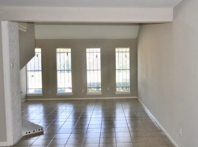 Building Photo - 12402 Riva Ridge Ln