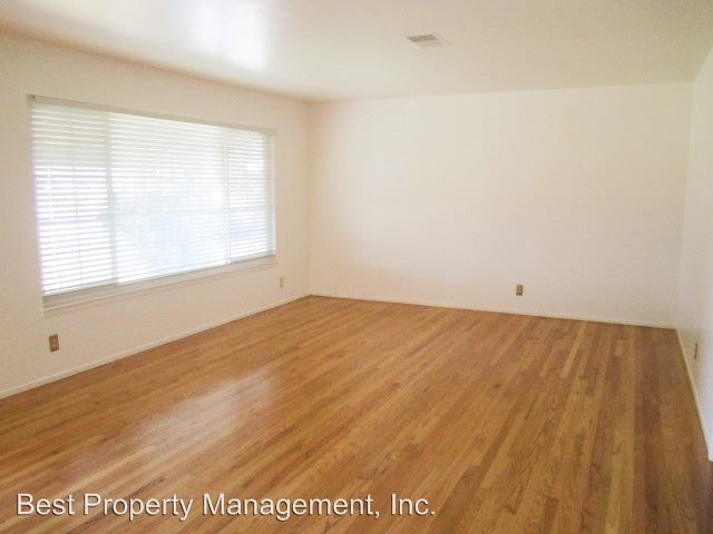 Foto del edificio - 4953 Omar St