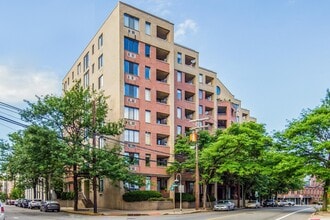 Building Photo - 300 NEWARK St