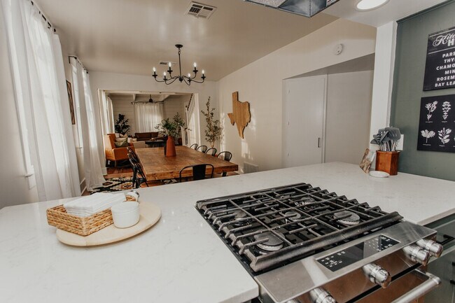 Foto del edificio - 3728 Homan Ave